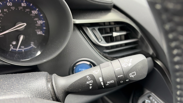 Toyota C-HR 1.8 Hybrid Design 5dr CVT Hybrid Hatchback